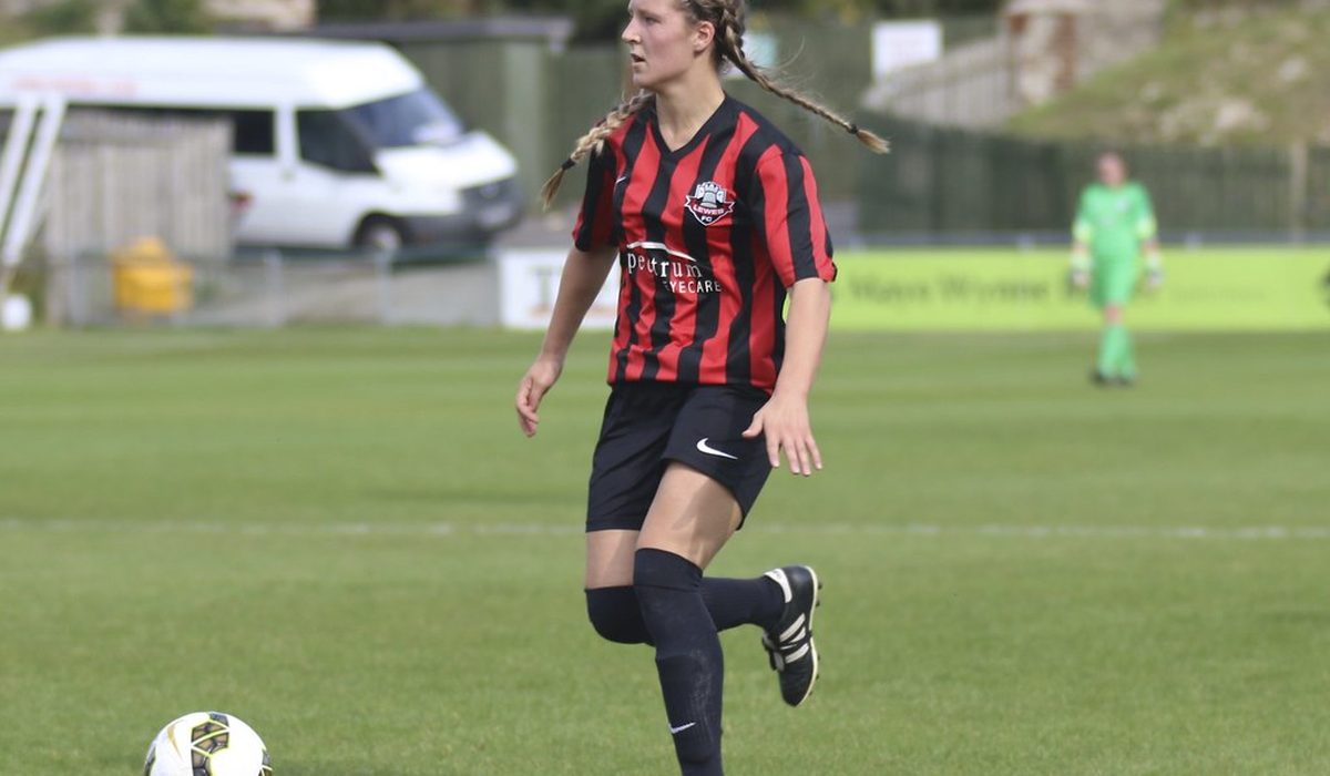 Estevao Steals Spotlight as Yamal Struggles at Stamford Bridge