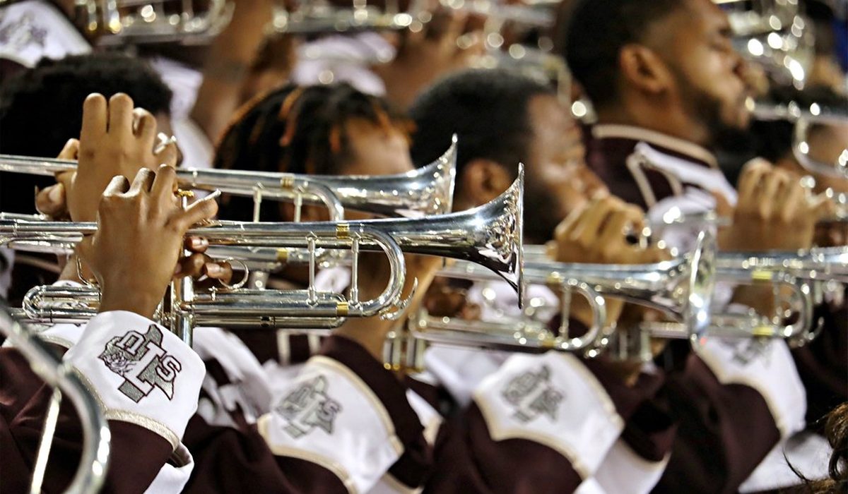 Saturday Top-25 Matchups and Betting Lines