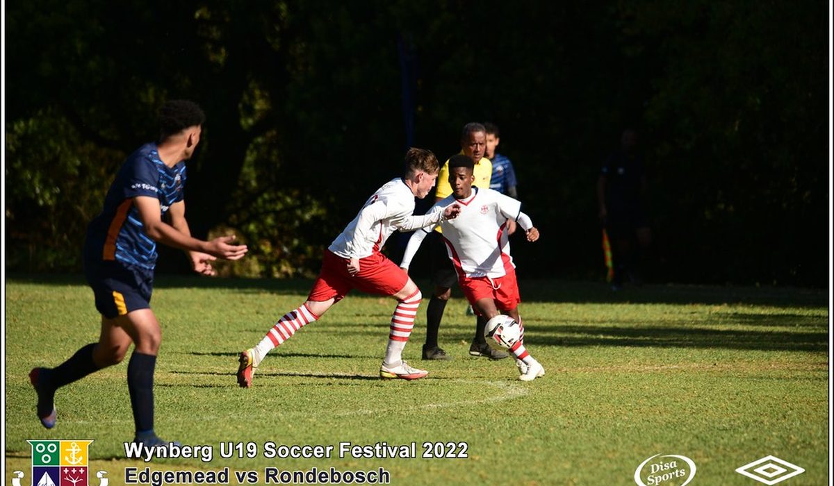 United downplay Benjamin Sesko knee issue