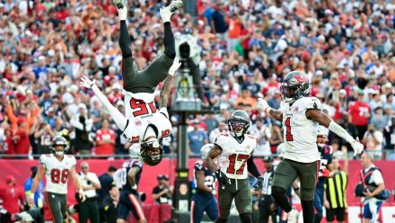 Fantasy football free agent pickups: Key additions to fuel your playoff hunt