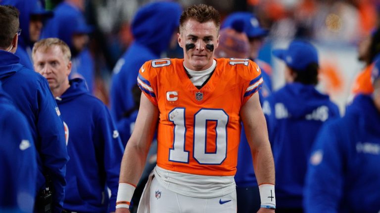 Broncos admit offense lagging following ugly win