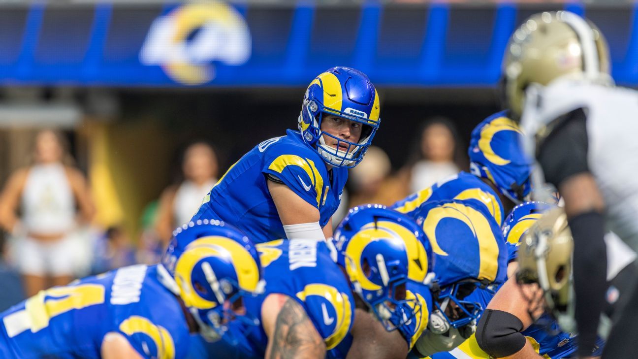 Trade, pick up or hold? What to do with these four hot fantasy QBs