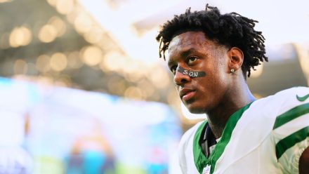 Sauce Gardner answers viral video with Colts jersey for young fans